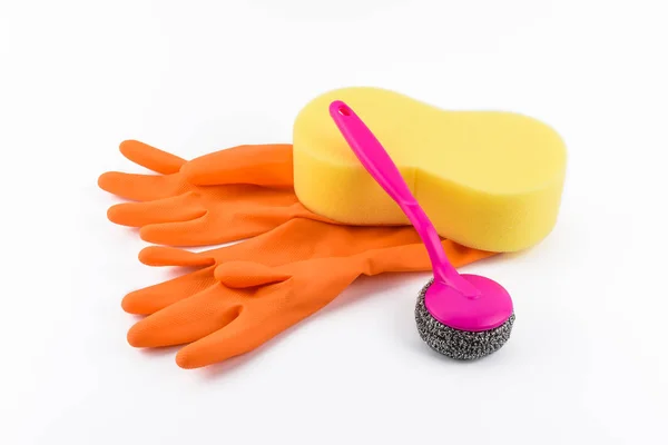 Set de productos de limpieza y guantes aislados en blanco — Foto de Stock