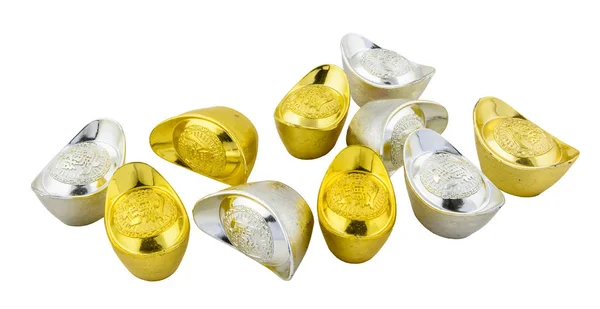 Decoração de lingotes de ouro chinês isolado no fundo branco — Fotografia de Stock