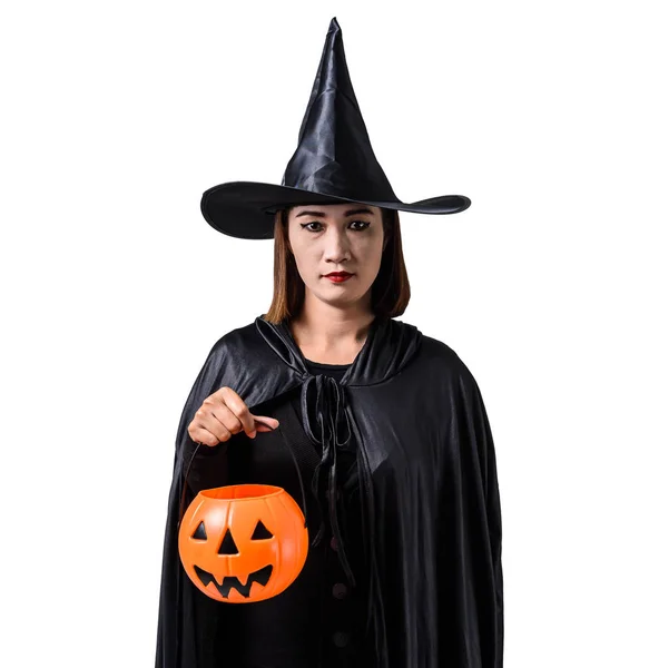 Portrait de femme en noir Scary witch halloween costume standin — Photo