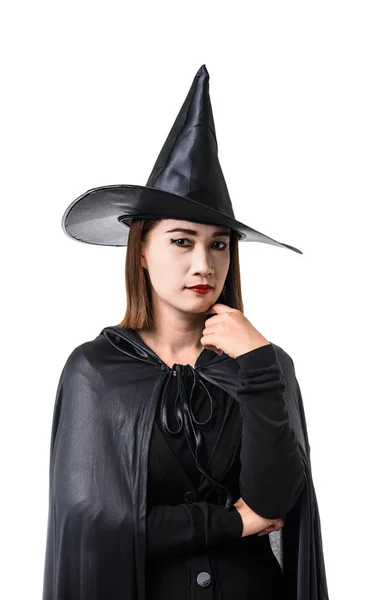 Porträtt av kvinna i svart skrämmande häxa Halloween kostym Standin — Stockfoto