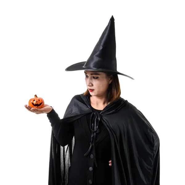 Ritratto di donna in costume nero spaventoso strega halloween standin — Foto Stock