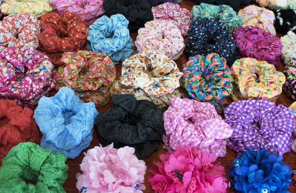 Κλωστοϋφαντουργικών Scrunchy Ελαστική Bobble Μπάντες Μαλλιά Μοντέρνο Στυλ Μίγμα Χρώματος — Φωτογραφία Αρχείου