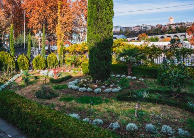 Beautiful well maintained garden in the city center on a sunny day