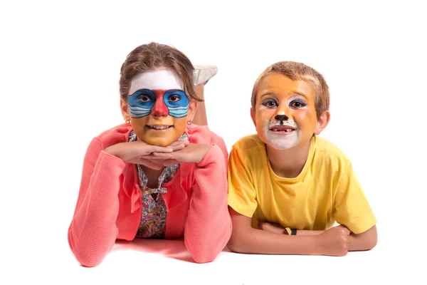 Casal Crianças Com Pintura Facial Animal Isolado Branco — Fotografia de Stock