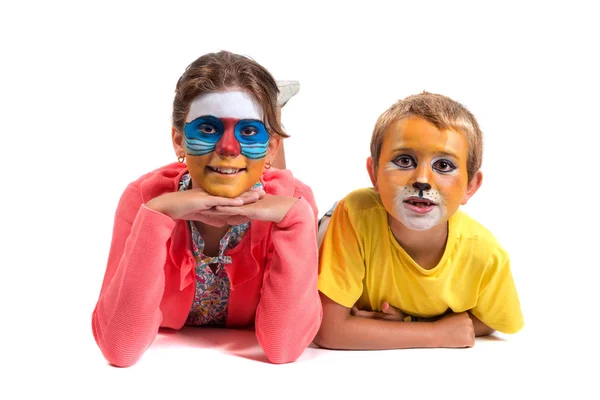Niños con pintura facial —  Fotos de Stock