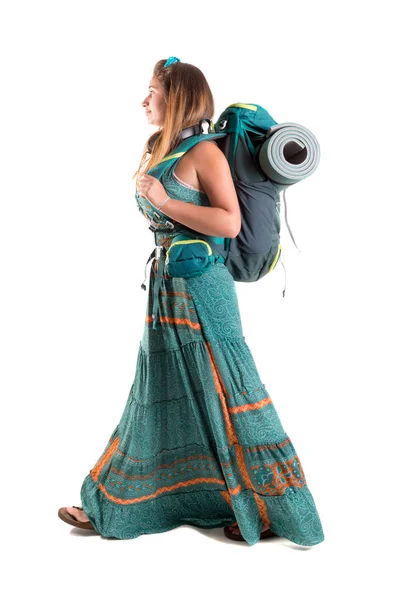 Chica viajera con mochila — Foto de Stock