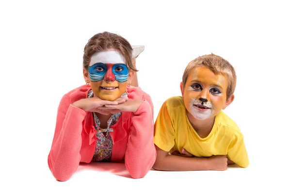 Niños con pintura facial animal — Foto de Stock