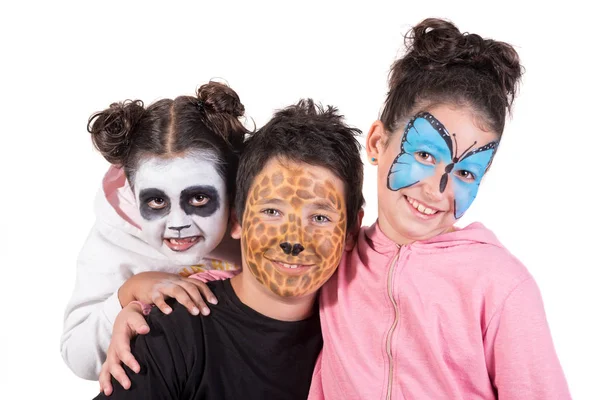 Kinderen met dierlijke gezicht-verf — Stockfoto