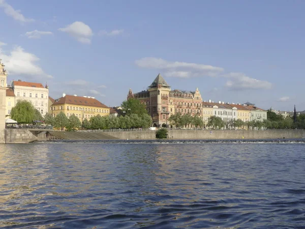 Praga República Checa Maio 2018 Charles Bridge Rio Vltava Vista — Fotografia de Stock