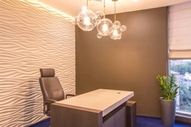 İç modern bir ofis. Mobilya şirket ofisinde. İç modern baş kabine