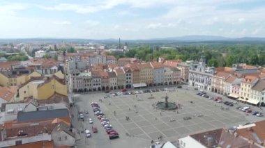 Ceske Budejovice, Çek Cumhuriyeti - 10 Mayıs 2018: kenti. Çatılar eski şehir merkezinde bulunmaktadır. Yukarıdan görüntülemek.