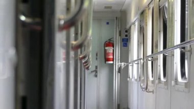  Şehir içi şehirlerarası trenler. Trenin yuvası araba.