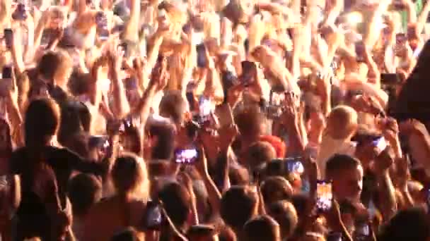 Kiev Ukraine September 2018 Many Spectators Front Stage Wave Hands — Stock Video