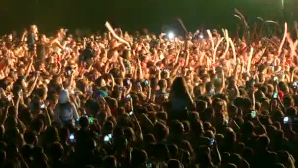 Kiev Ukraine September 2018 Many Spectators Front Stage Wave Hands — Stock Video