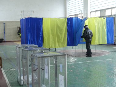 Ukrayna'da Cumhurbaşkanlığı Seçimi. İnsanlar yeni başkanlık için oy