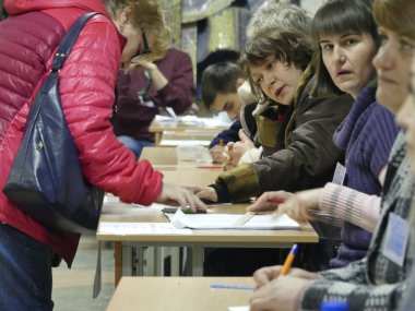 Ukrayna'da Cumhurbaşkanlığı Seçimi. İnsanlar yeni başkanlık için oy