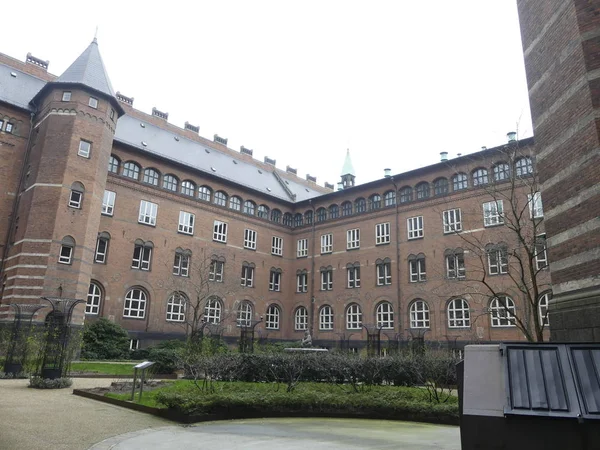 Vista del Ayuntamiento de Copenhague y la Plaza del Ayuntamiento — Foto de Stock