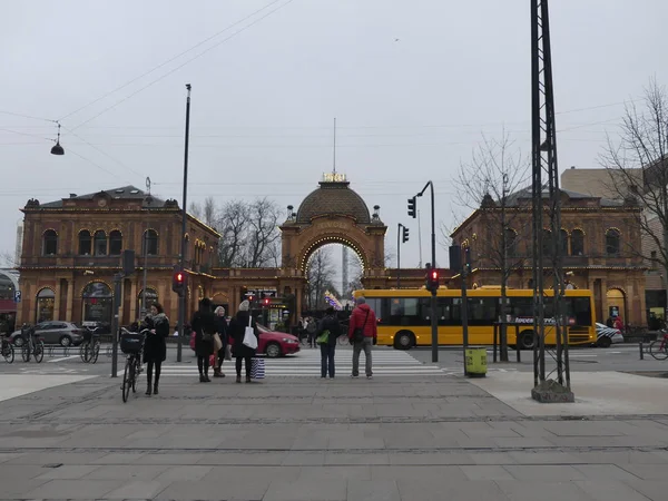 Copenhagen Denmark March 2019 Entrance Tivoli Park People Stand Pedestrian — Stock Photo, Image