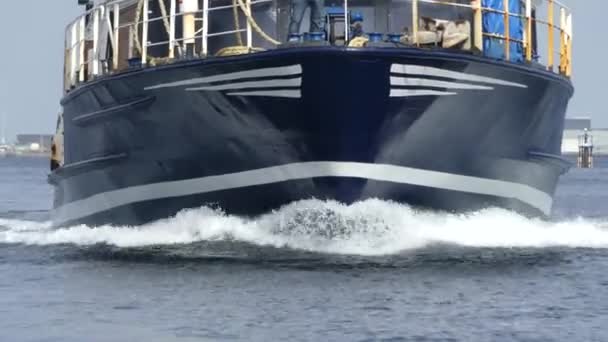 Copenhagen Dinamarca Marzo 2019 Barco Motor Entra Puerto Barco Navega — Vídeo de stock