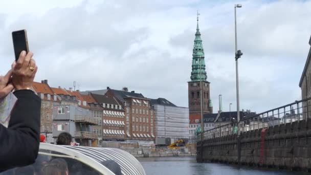 Copenaghen Danimarca Marzo 2019 Gita Barca Turistica Sui Canali Della — Video Stock