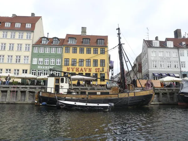 Copenhague Danemark Mars 2019 Vue Nyhavn Bateaux Debout Sur Jetée — Photo