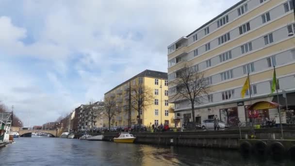 Kopenhagen Dänemark März 2019 Yachten Die Kanal Der Stadt Festmachen — Stockvideo