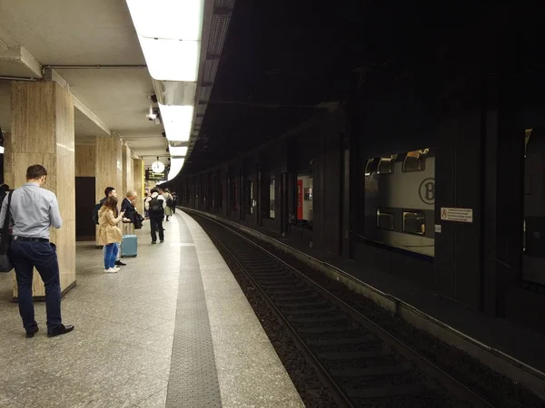 Bryssel Belgien Juni 2019 Ett Modernt Höghastighetståg Står Järnvägsstationen Tåget — Stockfoto