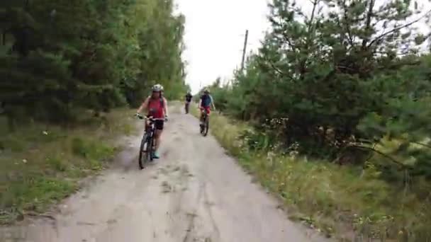 Київ Україна Європа Серпень 2019 Їзда Велосипеді Лісовій Дорозі Велосипедист — стокове відео