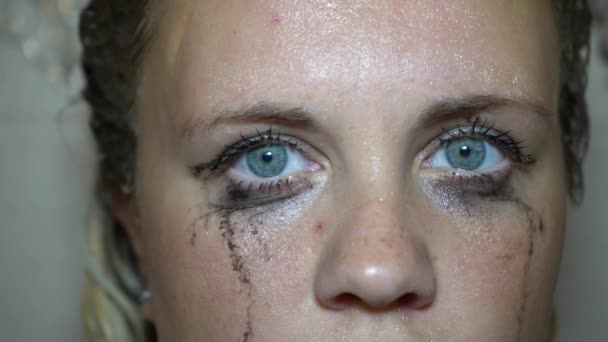 Smeared Mascara Female Eyes Wet Girl Looking Frame Flowed Mascara — Stock Video