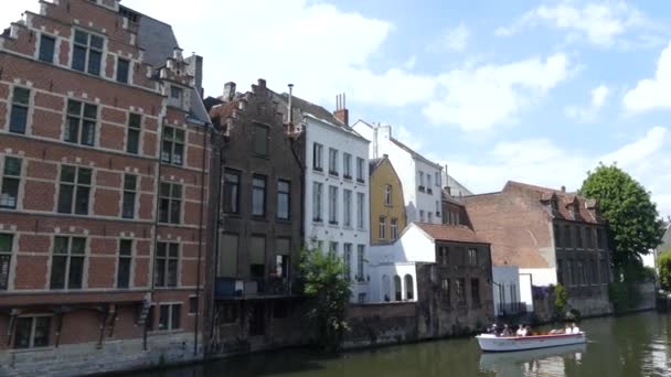 Gent België Mei 2019 Uitzicht Stad Water Utility Toeristen Lopen — Stockvideo