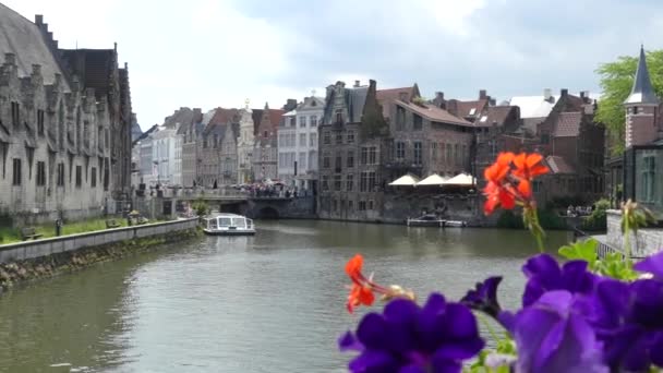 Гент Бельгия Май 2019 Вид Городское Водоснабжение Туристы Ходят Городу — стоковое видео