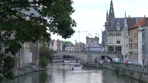 Gent België Mei 2019 Uitzicht Stad Water Utility Toeristen Lopen — Stockvideo