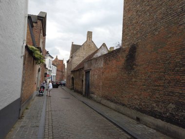 Bruges, Belçika - Mayıs 2019: Şehir sokaklarının manzarası. Evet.