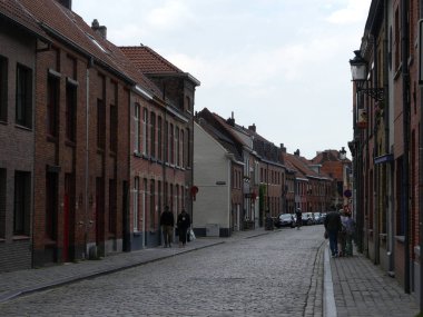 Bruges, Belçika - Mayıs 2019: Şehir sokaklarının manzarası. Evet.