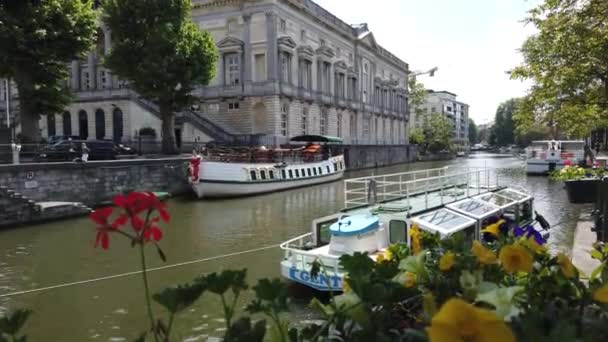 Gent België 2019 Mei Uitzicht Het Waterkanaal Van Stad Jachten — Stockvideo