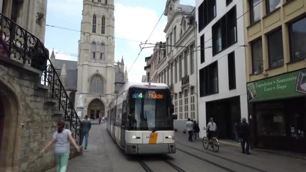 Gante Bélgica Mayo 2019 Tranvía Recorre Una Calle Ciudad Transporte — Vídeos de Stock