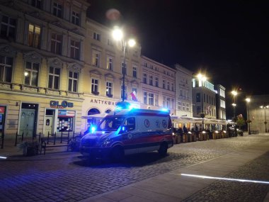 Bydgoszcz, Polonya, Avrupa - Eylül 2019: Ambulans arabası