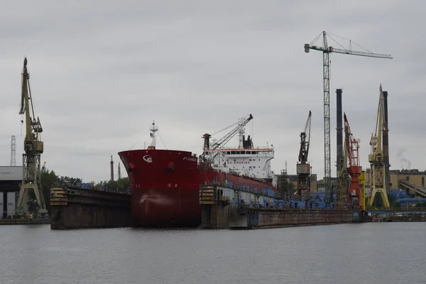 Gdansk, Poland - September 2019: View of the Gdansk Shipyard, sh — Stock Photo, Image