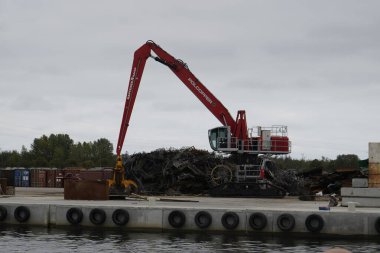 Gdansk, Polonya - Eylül 2019: Gdansk tersanesinin manzarası,