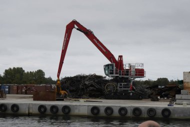 Gdansk, Polonya - Eylül 2019: Gdansk tersanesinin manzarası,