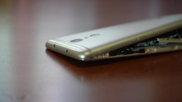 Swollen Smartphone Battery Damaged Smartphone Faulty Battery Damaged Phone Wooden — Stock Video