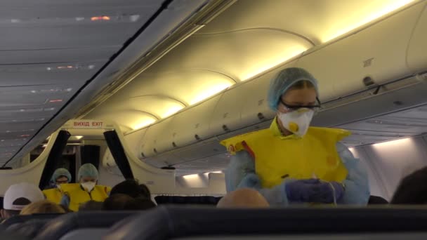 Europe Kiev Ukraine September 2020 Stewardess Medical Mask Protective Suit — Stock Video