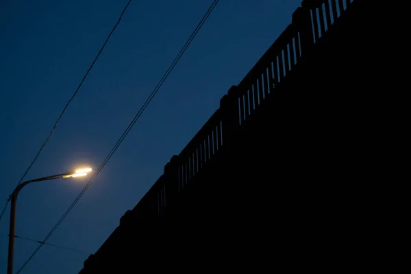 Ponte Velha Noite Com Luz Fundo Cidade Dnieper — Fotografia de Stock