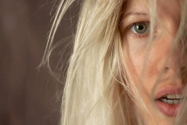 Портрет Молодой Блондинки Украинской Женщины — стоковое фото