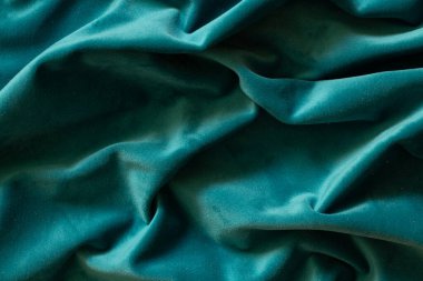 Yakın plan olarak düz koyu mavi buruşuk kumaş