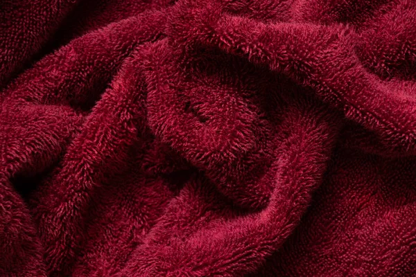 Grande Asciugamano Rosso Stropicciato Come Sfondo Primo Piano — Foto Stock