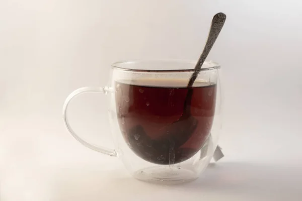 Tazza Con Bustina Cucchiaio Sfondo Isolato Vicino — Foto Stock