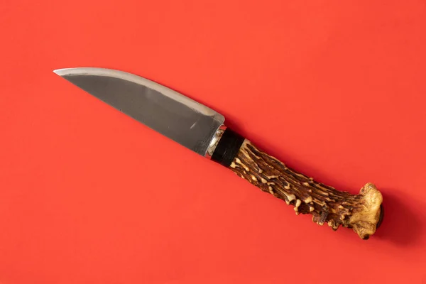 Nóż Uchwytem Poroża Jelenia Izolowanym Tle — Zdjęcie stockowe