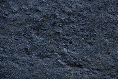 arkaplan olarak parlak renklerle boyanmış beton duvar