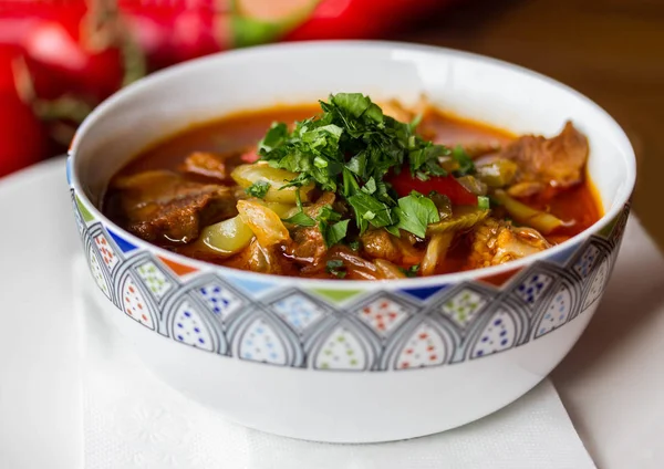 Lagman tradizionale uzbeko con carne — Foto Stock